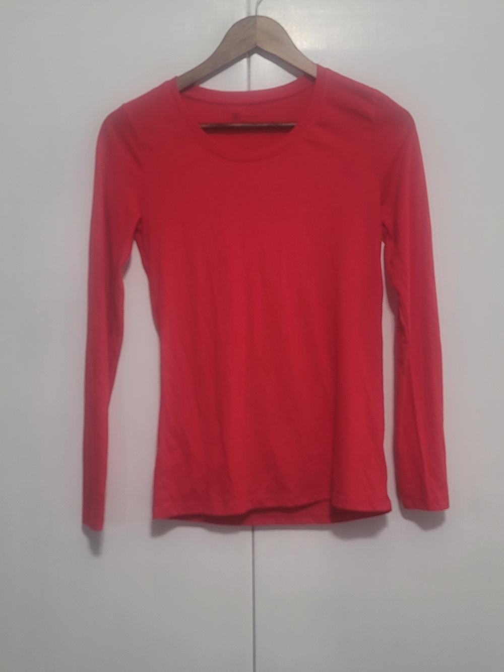 No Boundaries Red Long-Sleeve Crew Neck Shirt